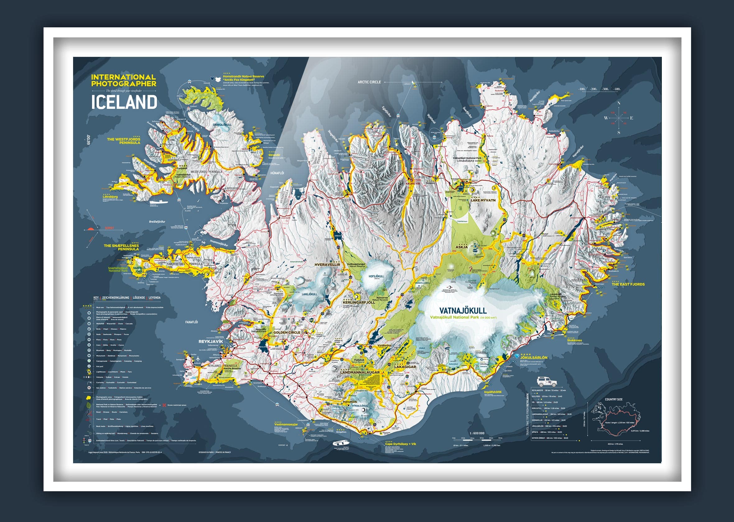 Transform your space with a giant poster of Iceland, printed on high-quality satin paper. Capturing the island's breathtaking landscapes, this stunning piece will add a touch of adventure and beauty to any room.